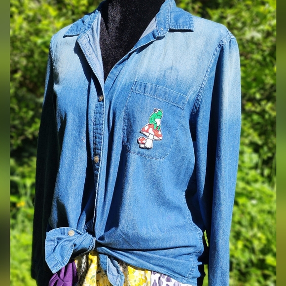 🍄🍄🍄 BONGO custom hand painted upcycled mushroom button down jacket - Picture 6 of 16